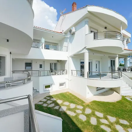 Апартаменты Verandas *